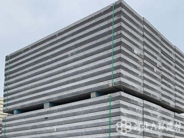 多槽加强型外置保温结构一体板.jpg